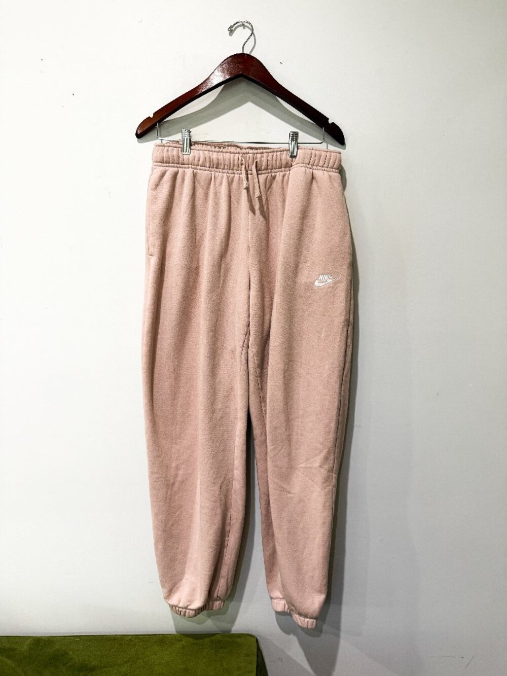 Nike Sportswear Club Fleece Mid-Rise Oversized Sweatpants Pink Women's Size M